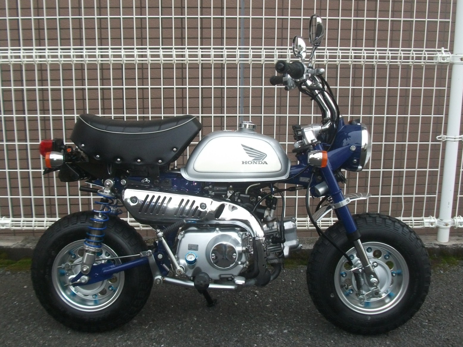中古車 モンキー